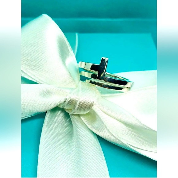 Tiffany & Co. Authentic Sterling Silver T Wrap Ring Size 6 w/ All Packaging NEW - Picture 2 of 4